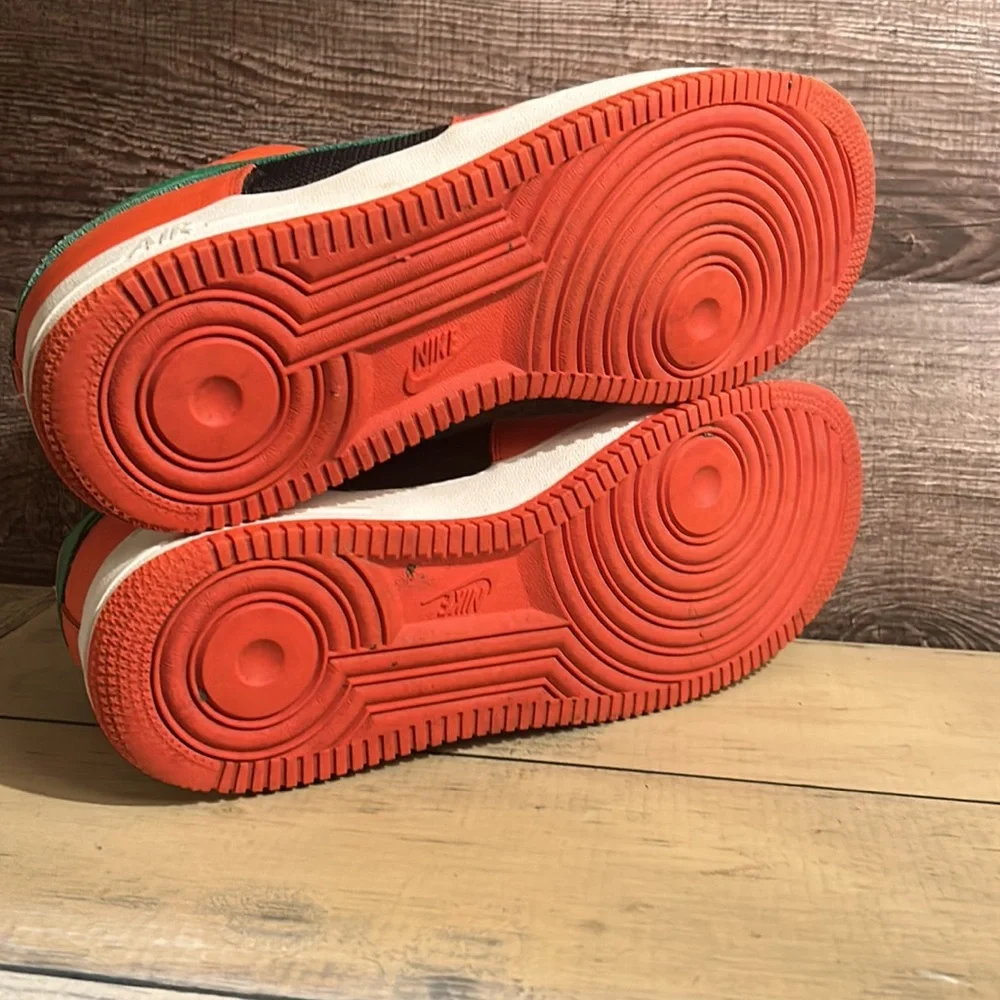 Nikes Air Force 1 “Carnival”-  Sz-11-Released “03”-Excellent condition for age - Picture 9 of 10